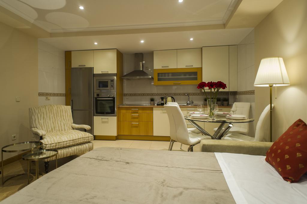 Rent Apartments Salamanca Cervantes 47 المظهر الخارجي الصورة