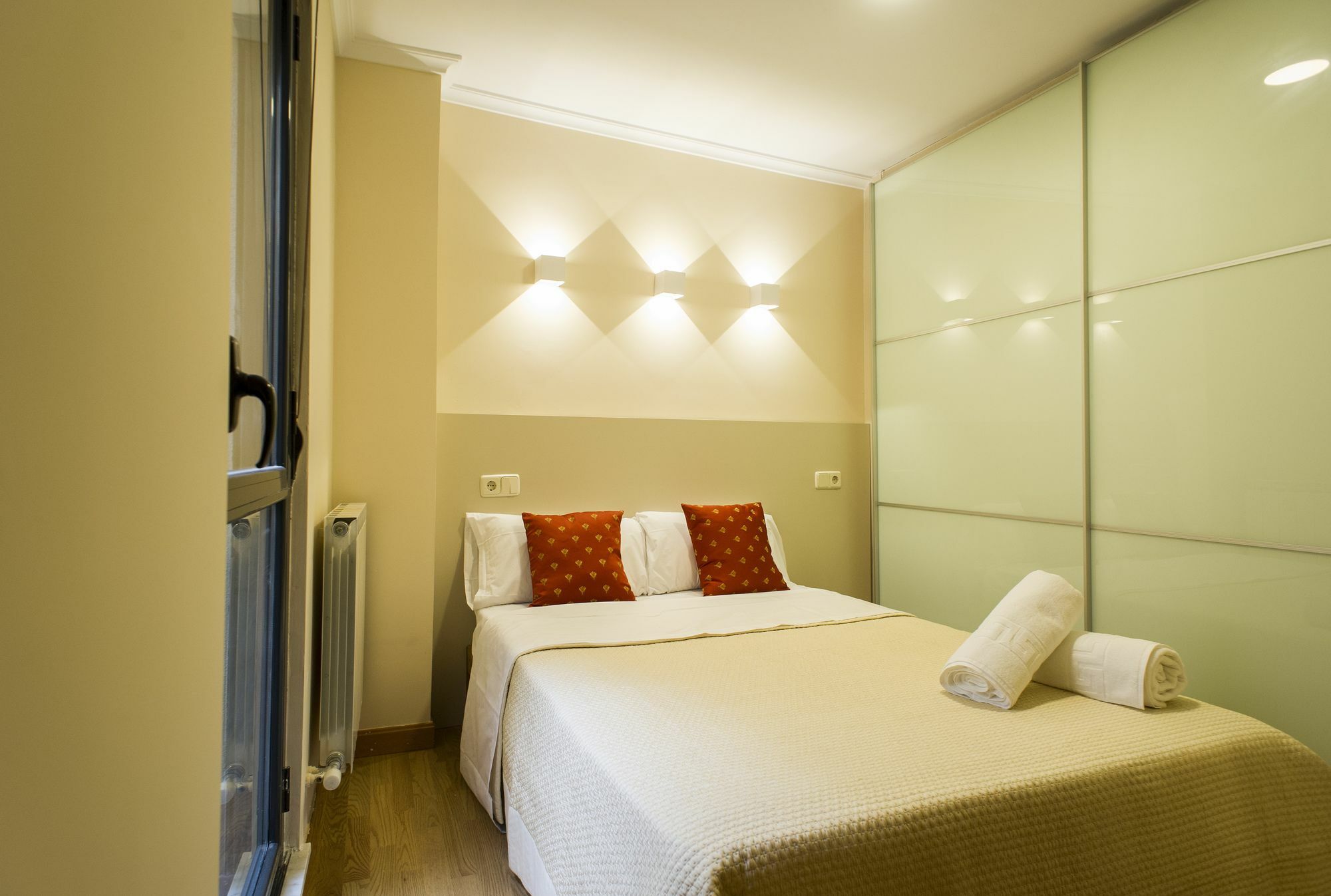 Rent Apartments Salamanca Cervantes 47 المظهر الخارجي الصورة